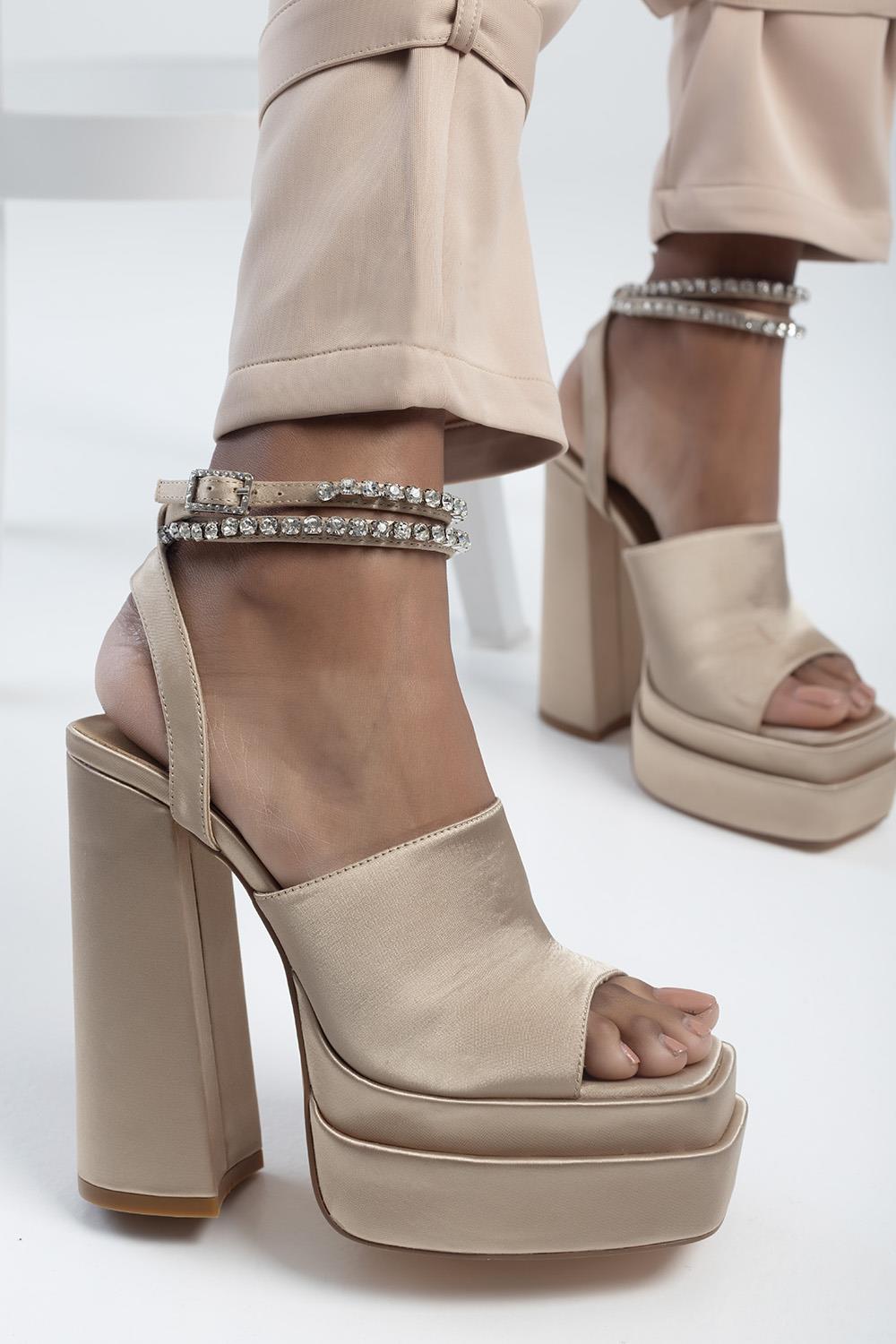 Jimmy sales choo santina
